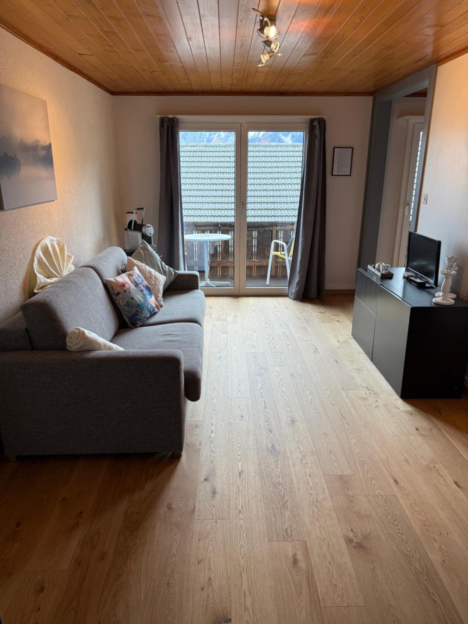 Ferienwohnung Eva'S Seeblick Krattigen Zimmer foto