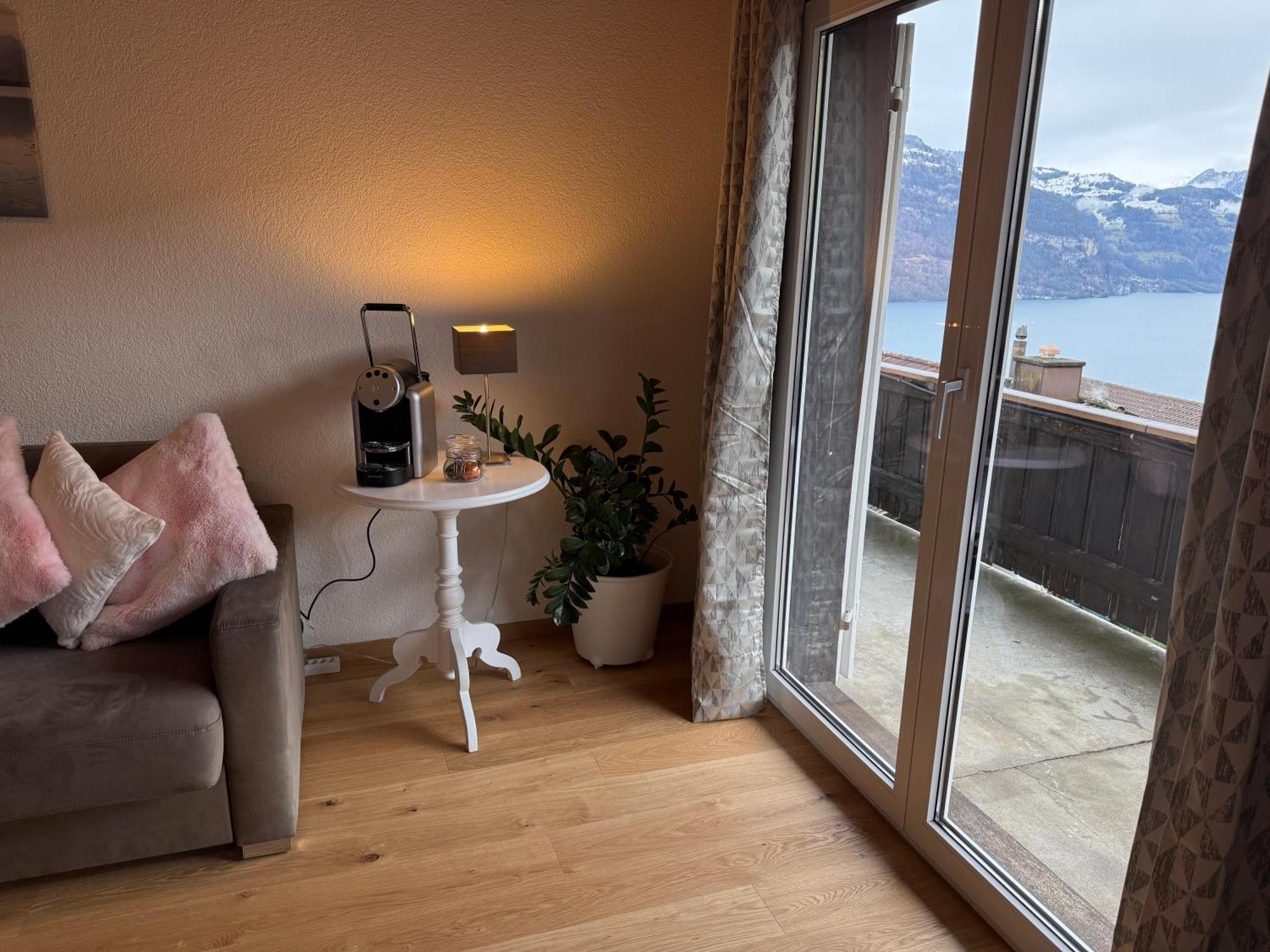 Ferienwohnung Eva'S Seeblick Krattigen Zimmer foto